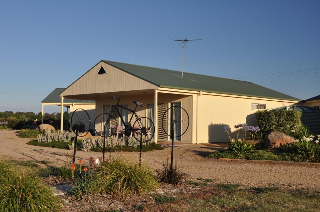 Milawa Muscat Retreat B&B Exterior photo
